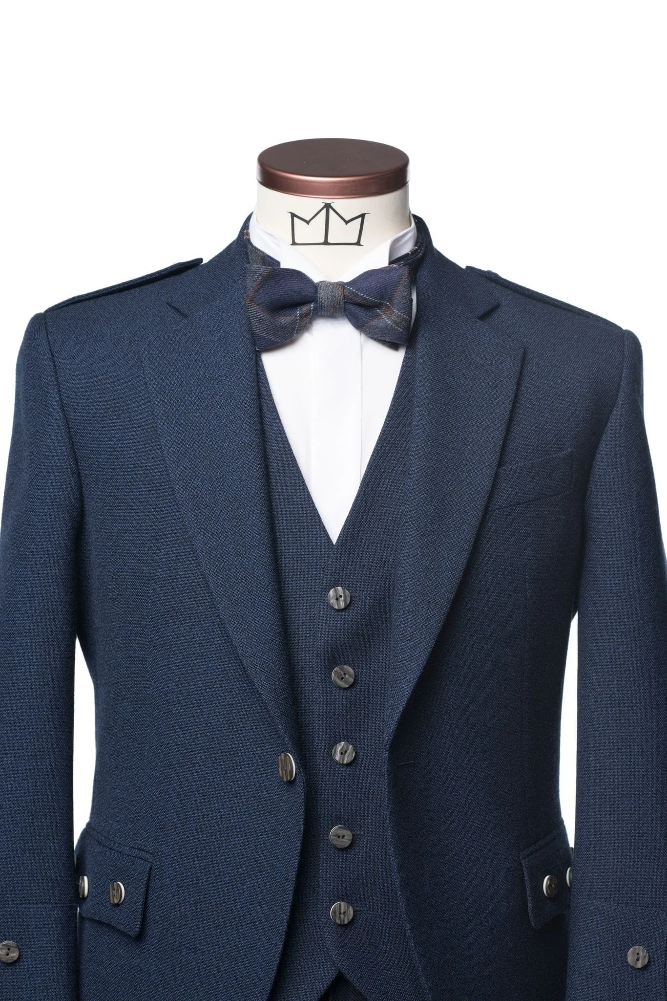 Arran Navy Tweed Kilt Outfit