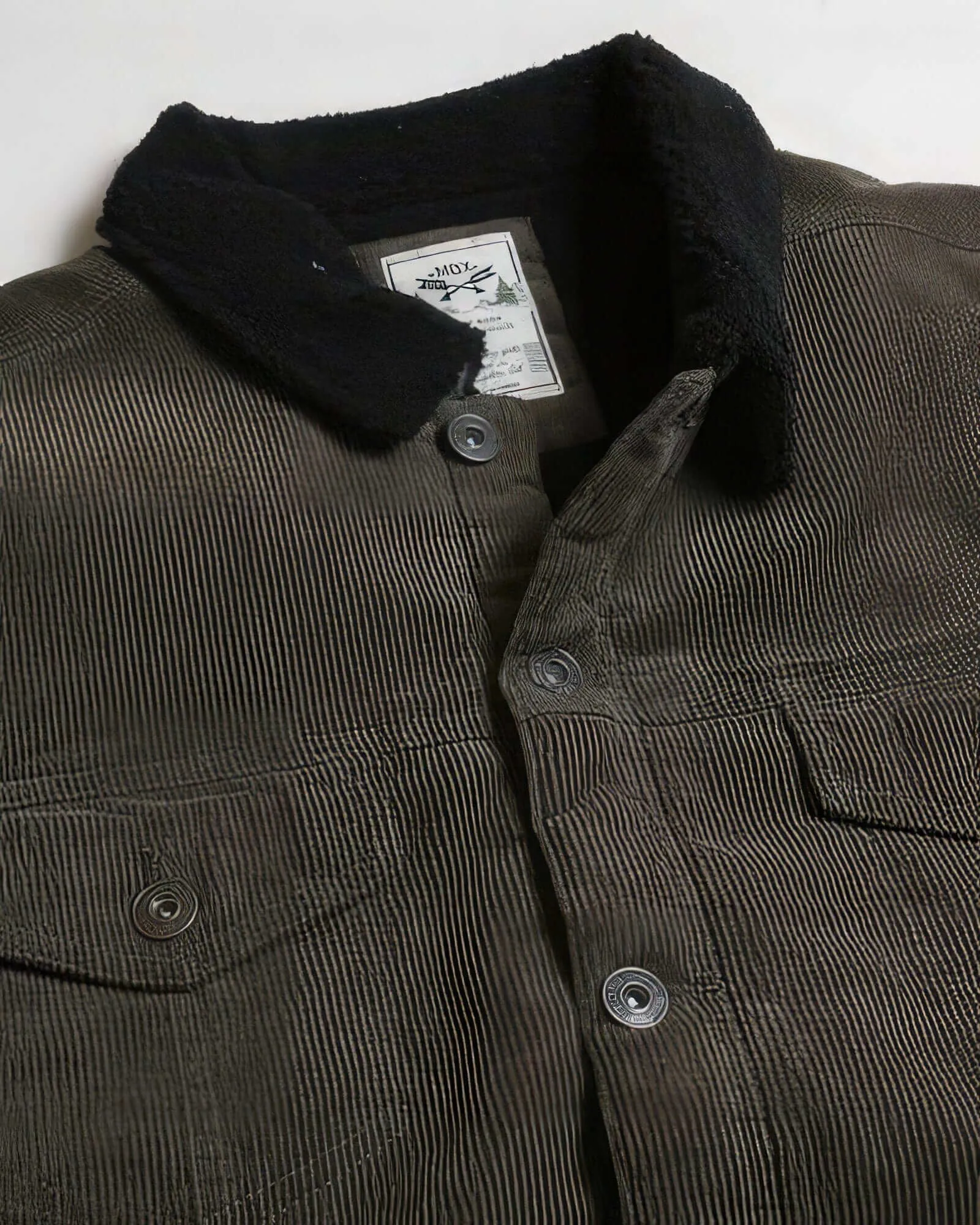 Casual Corduroy Lined Trucker Jacket: Classic Style with Modern Comfort