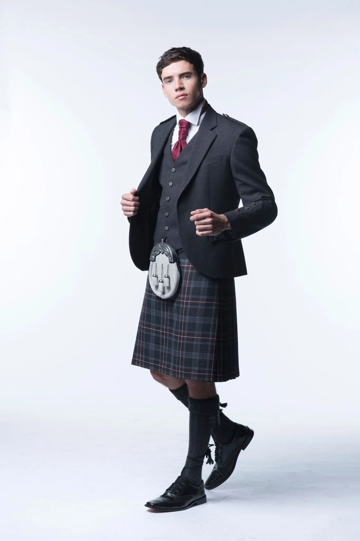 Oban Grey Tweed Kilt Outfit