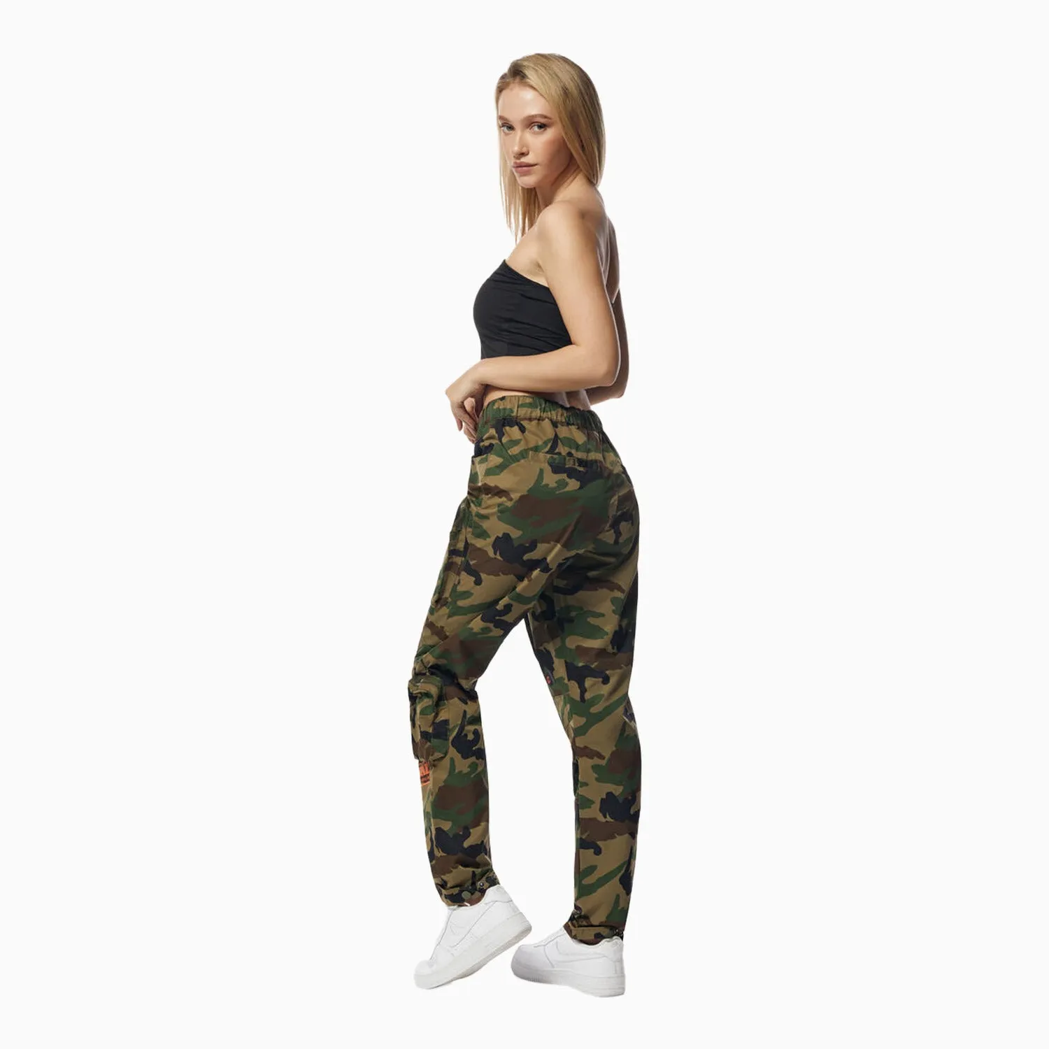 Women's Relaxed Utility Cropped Windbreaker Outfit